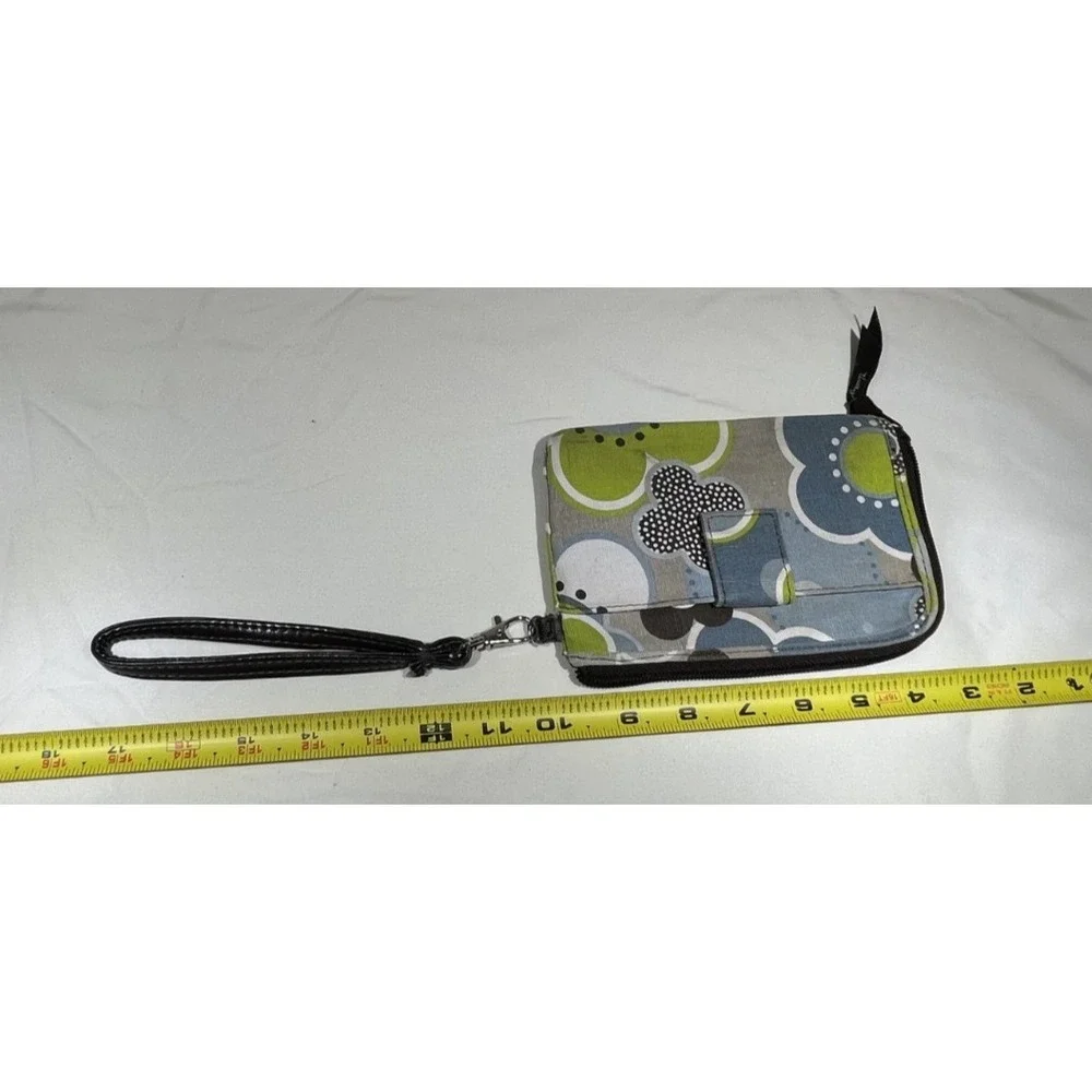Thirty-One Wristlet Cool Zip Wallet Clutch With Card‎ Slots Inside Change